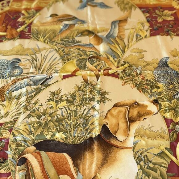 Salvatore Ferragamo 100 % Silk Scarf with Box - Picture 8 of 16